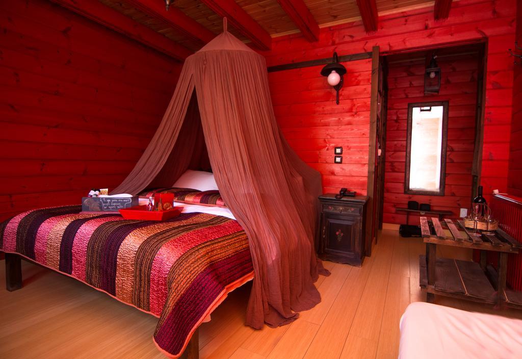 Colours' Chalet Ξενοδοχείο Μέση Συνοικία Τρικάλων Δωμάτιο φωτογραφία